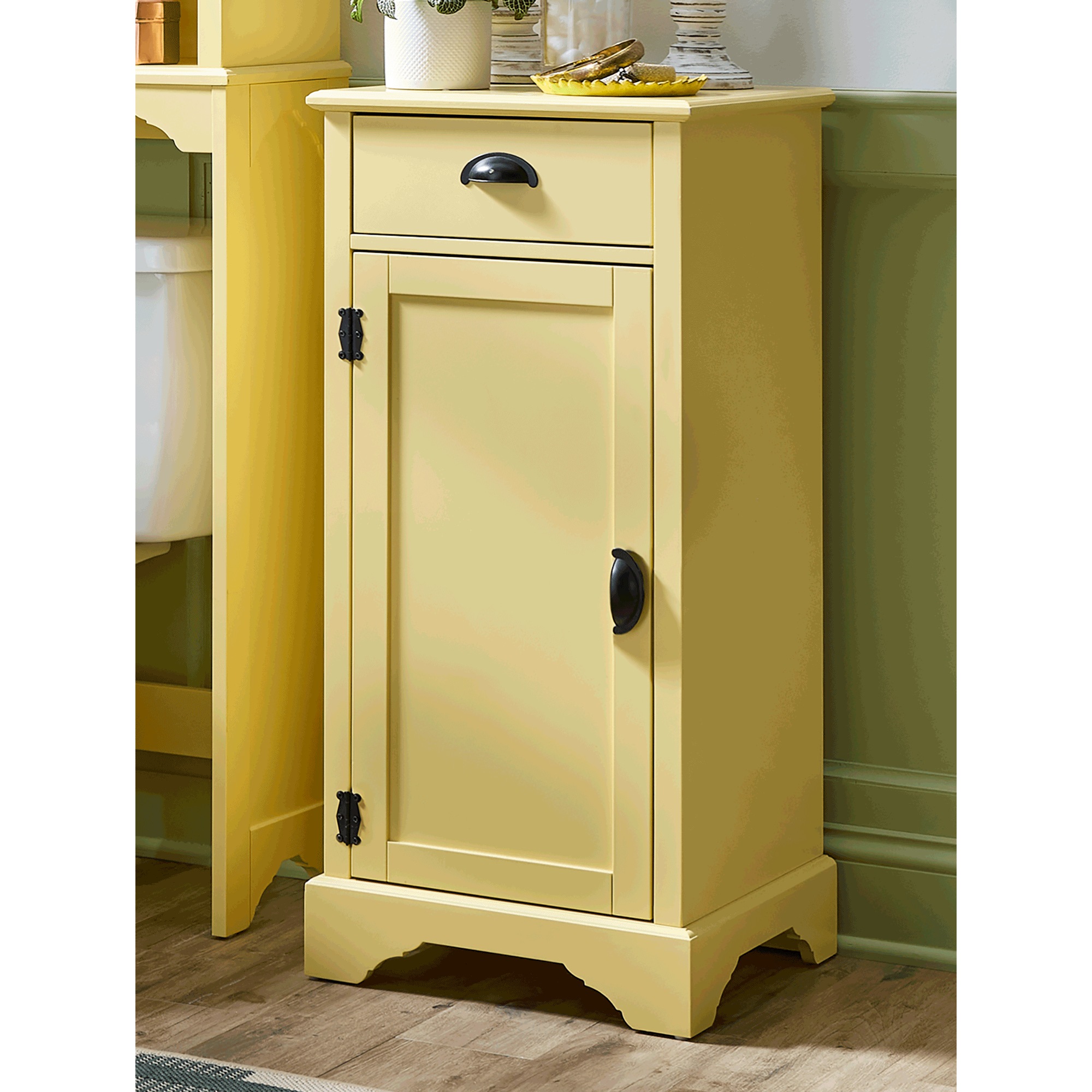 Alice Short Towel Cabinet