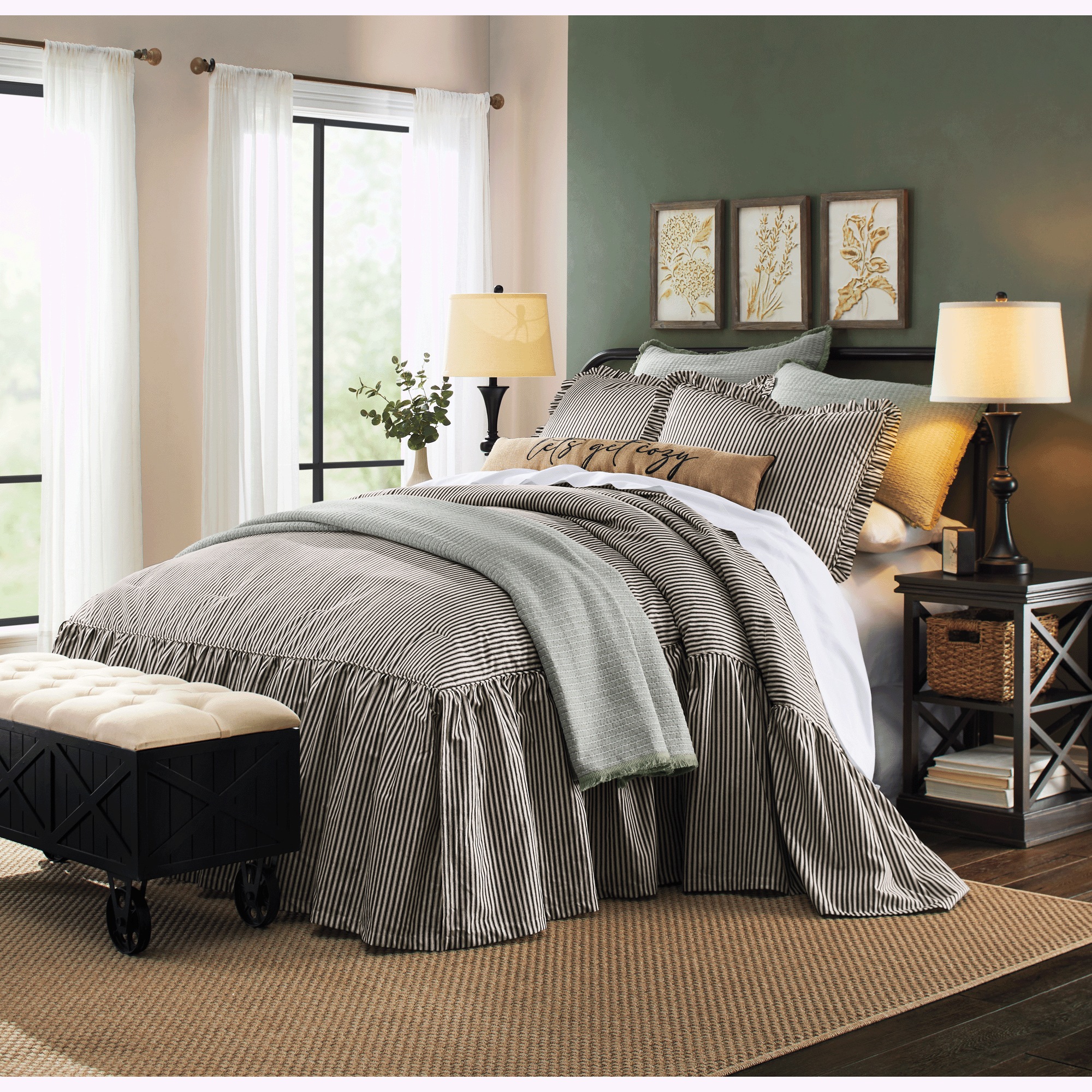 Atwood Oversized Matelassé Quilt