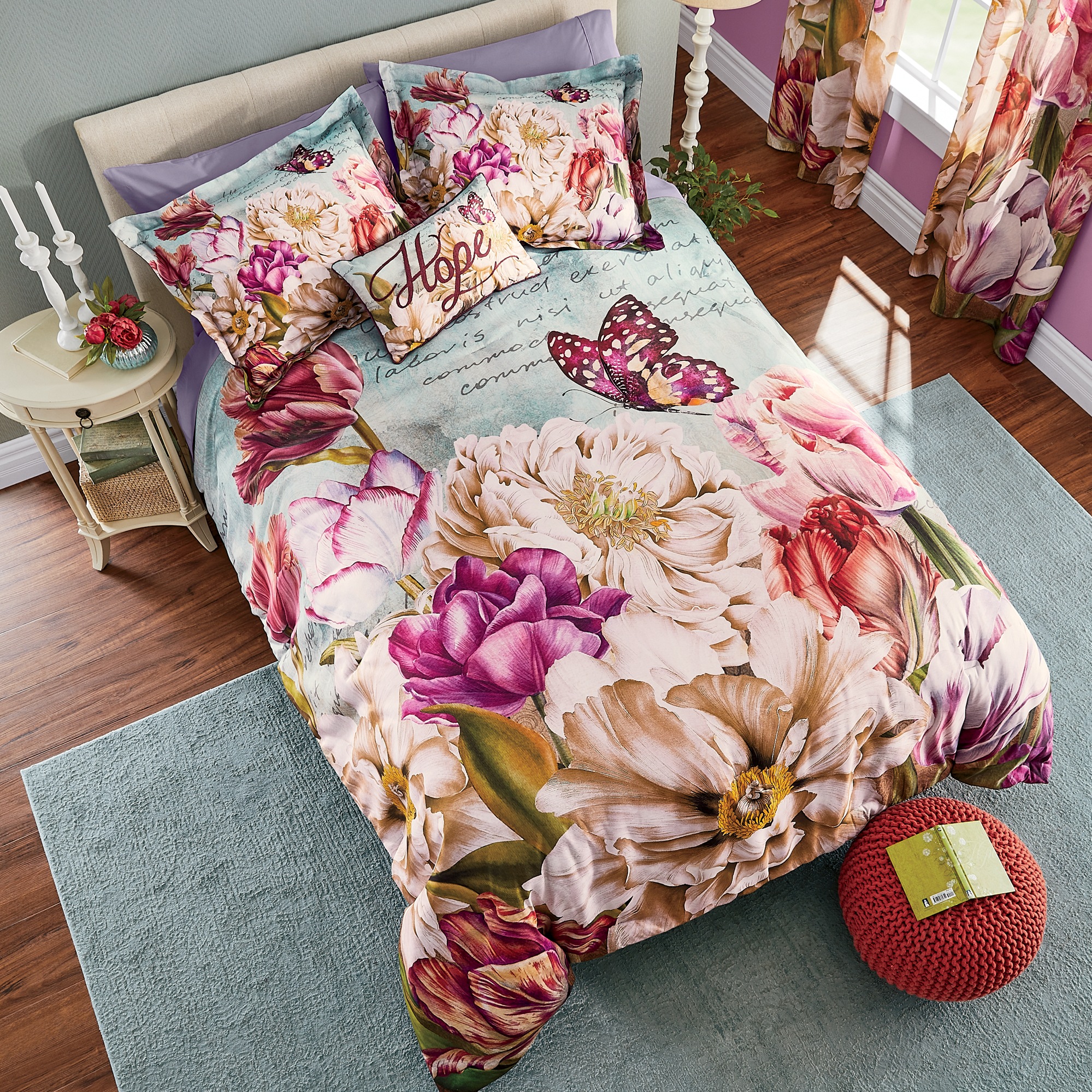 Amelia Comforter Set
