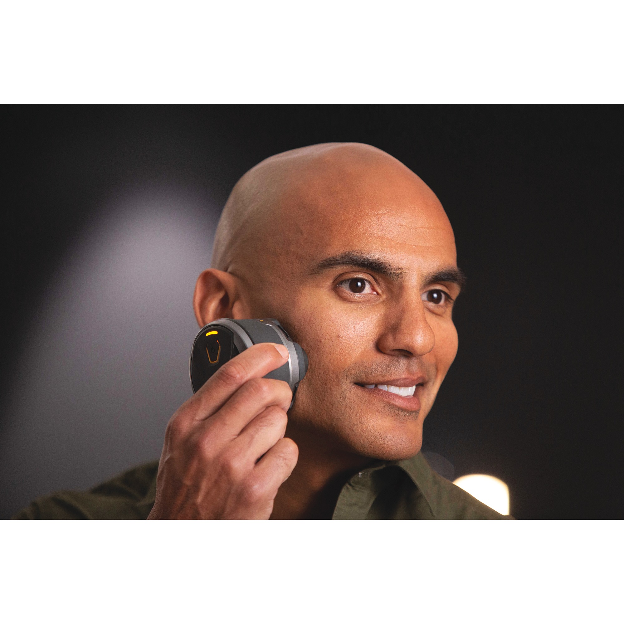Microtouch Titanium Rechargeable Head Shaver