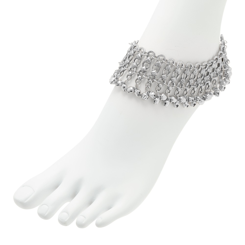 Ball Accented Ankle Bracelet