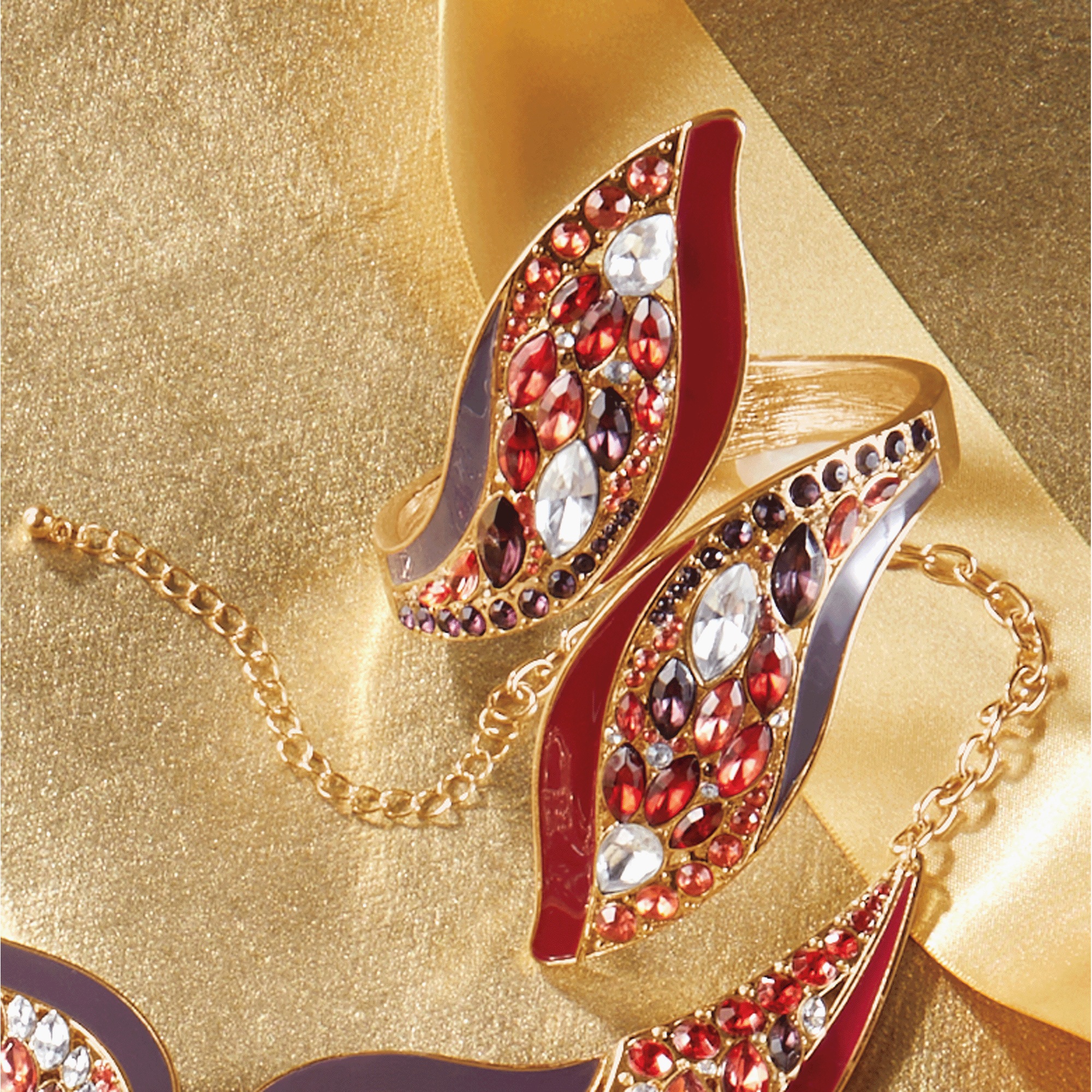 Crystal Enamel Hinged Bangle