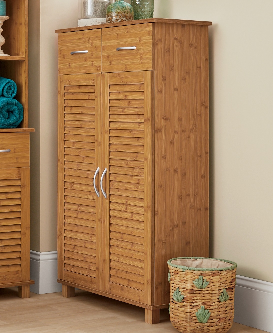 Bamboo-Finish Bath Furniture