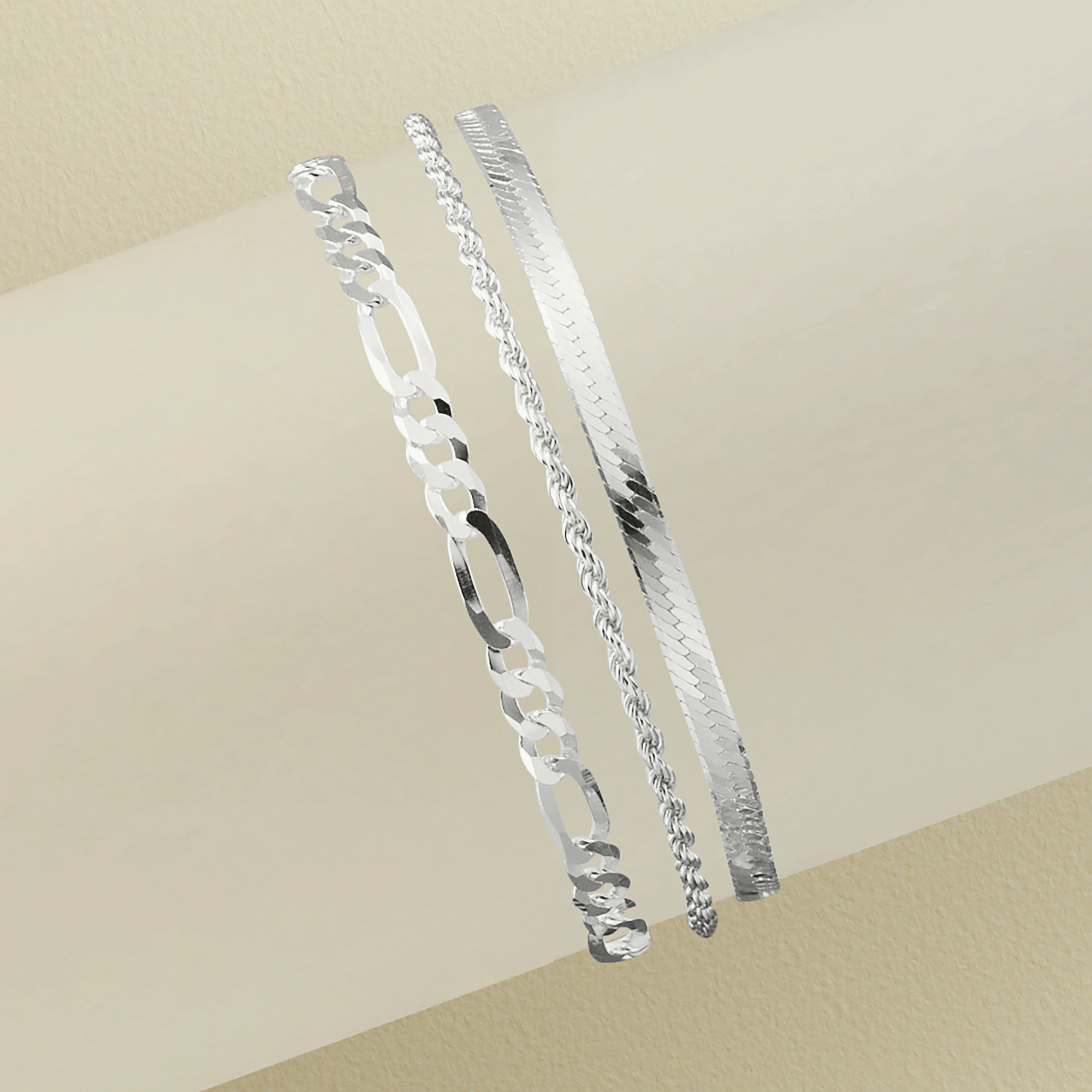 3-Piece Chain Bracelet Set 3 3-Piece Chain Bracelet Set
