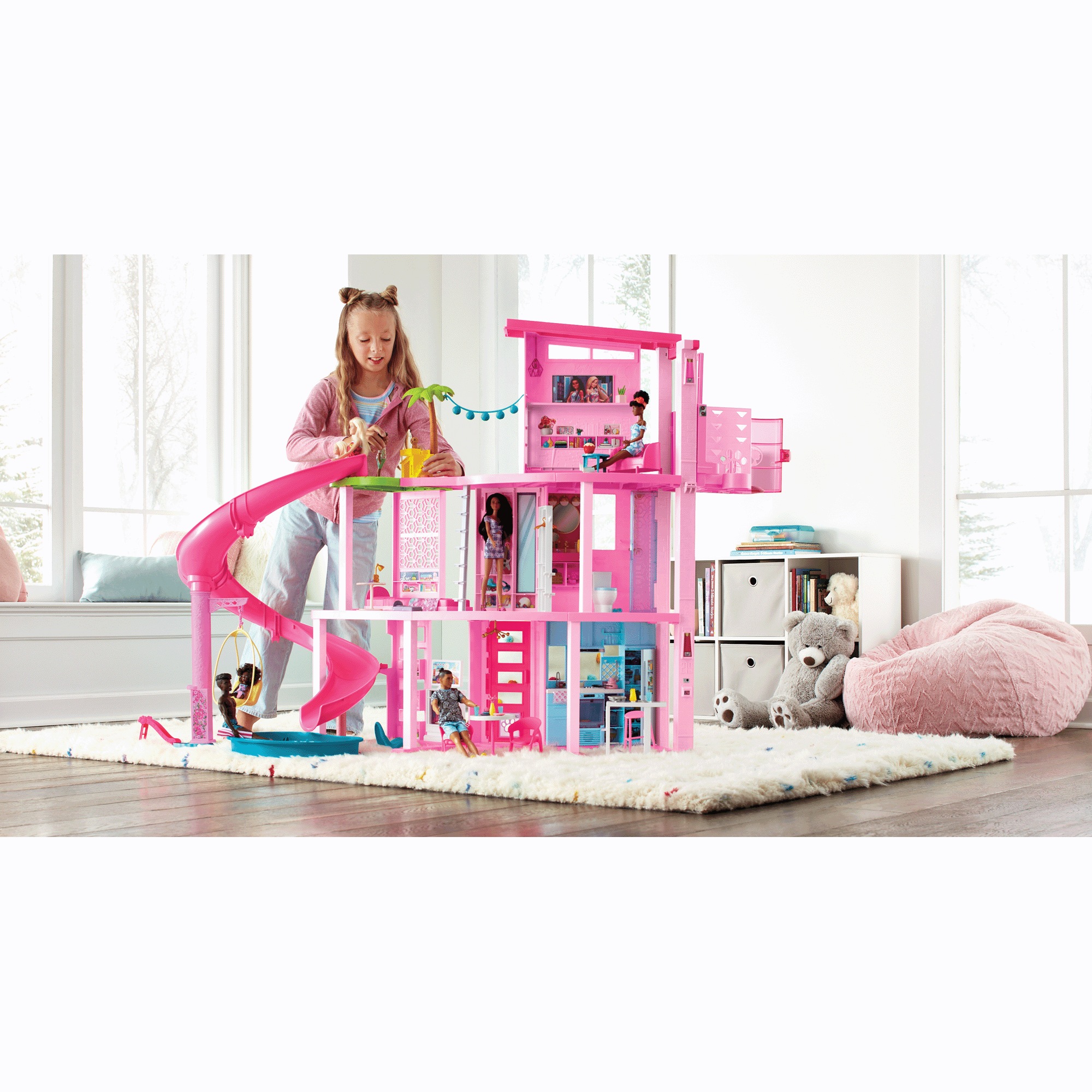 Barbie Dreamhouse Dollhouse & Accessories