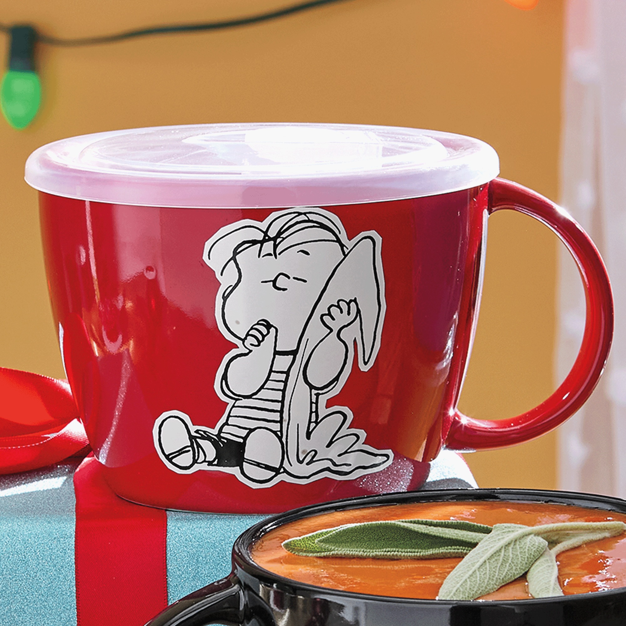 Peanuts Snoopy Pals Soup Mug with Lid