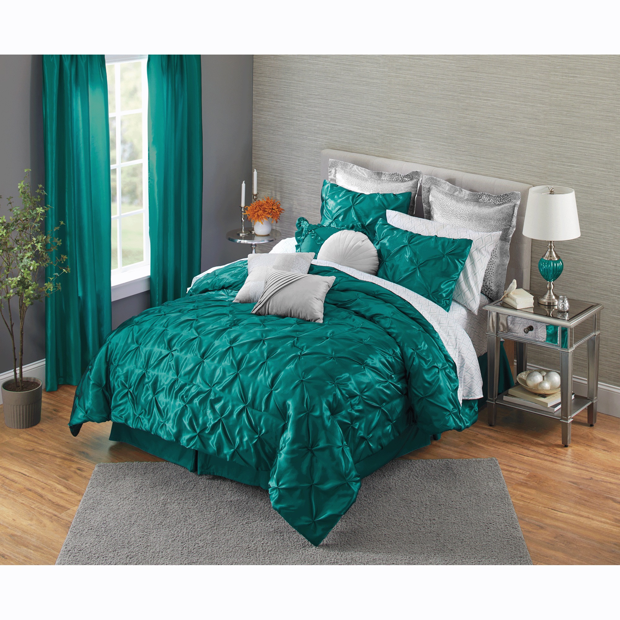 Serena Satin 30-Piece Bed Set