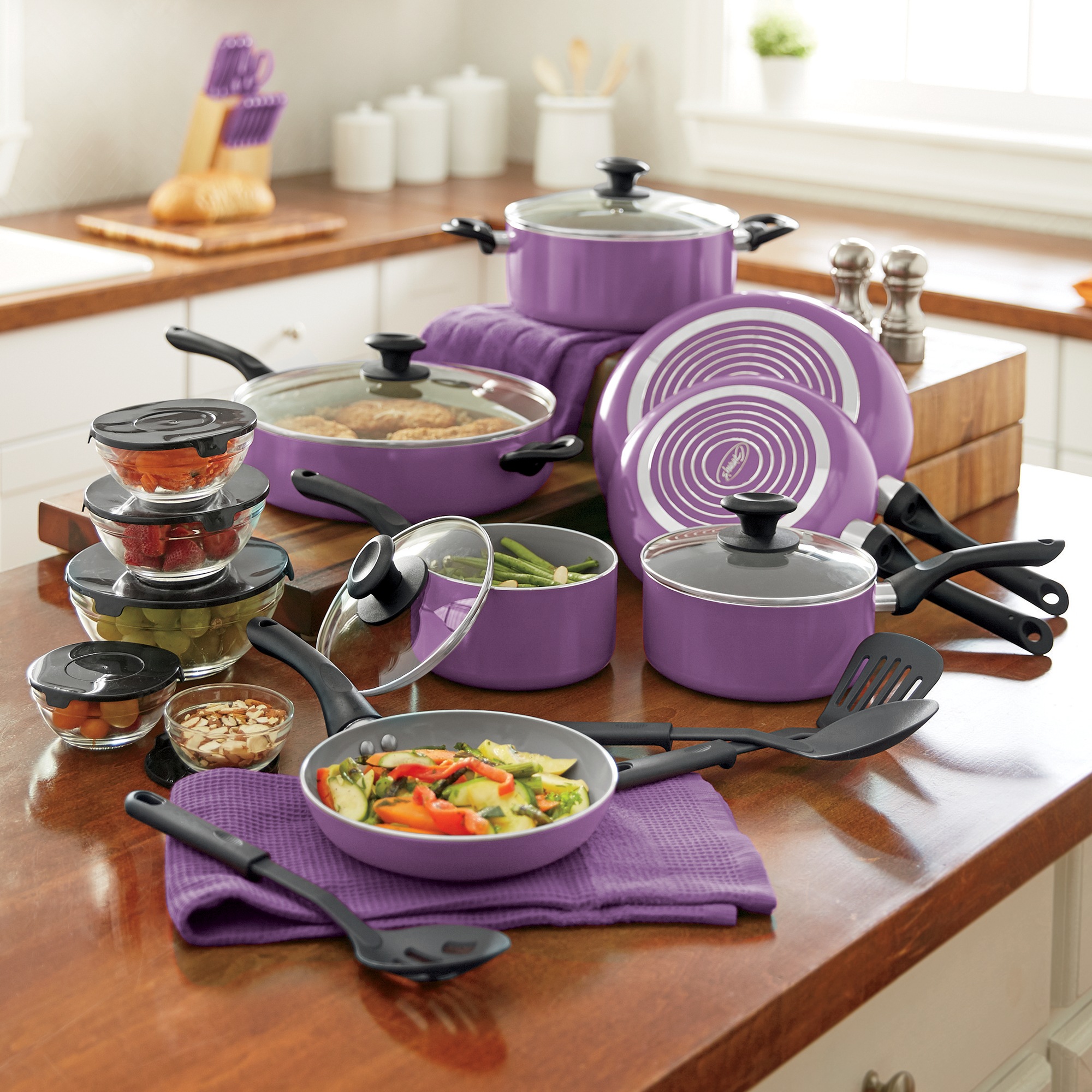 Ginny's 24-Piece Nonstick Kitchen Essentials Cookware Set 14 Ginny's 24-Piece Nonstick Kitchen Essentials Cookware Set
