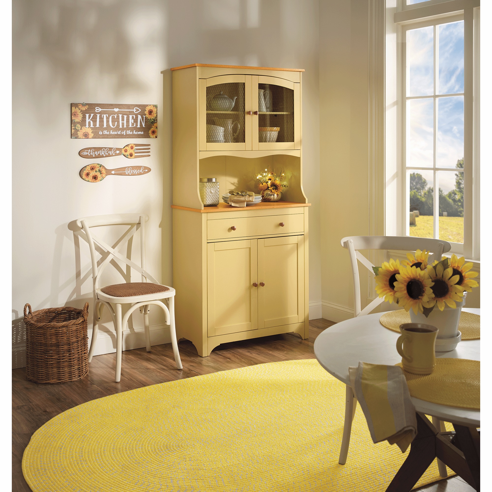Indoor/Outdoor Sunny Braided Rug