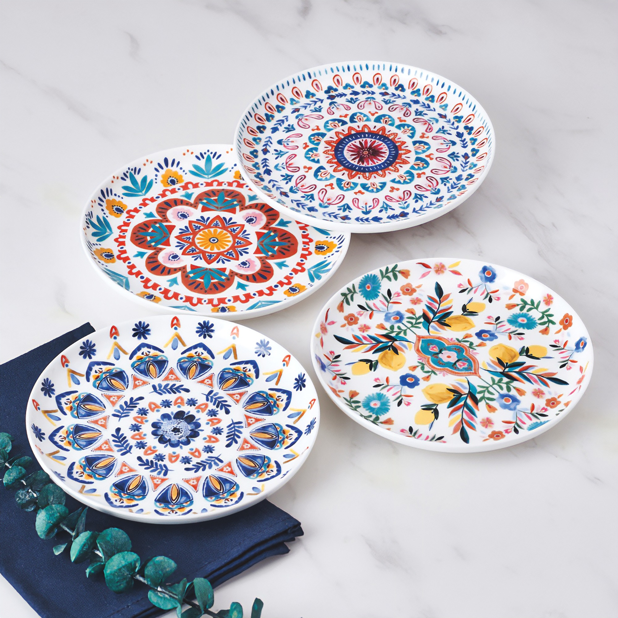 Set of 4 Mikasa Painted Medallion Appetizer Plates 6 Set of 4 Mikasa Painted Medallion Appetizer Plates