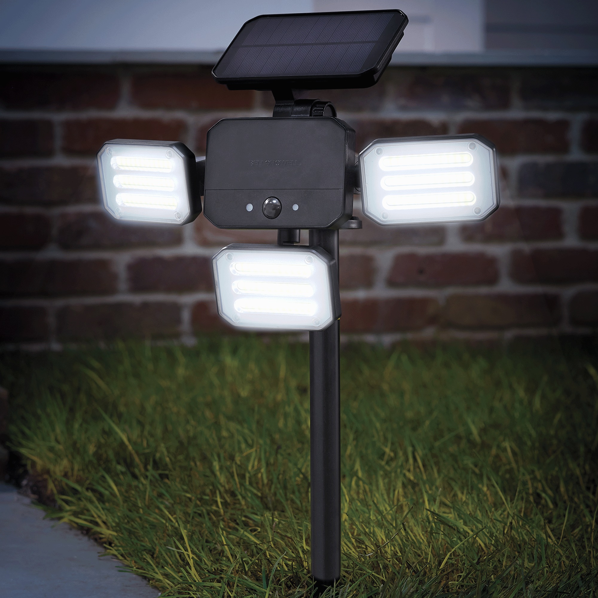 Bell+Howell Solar-Powered Bionic Floodlight 1 Bell+Howell Solar-Powered Bionic Floodlight
