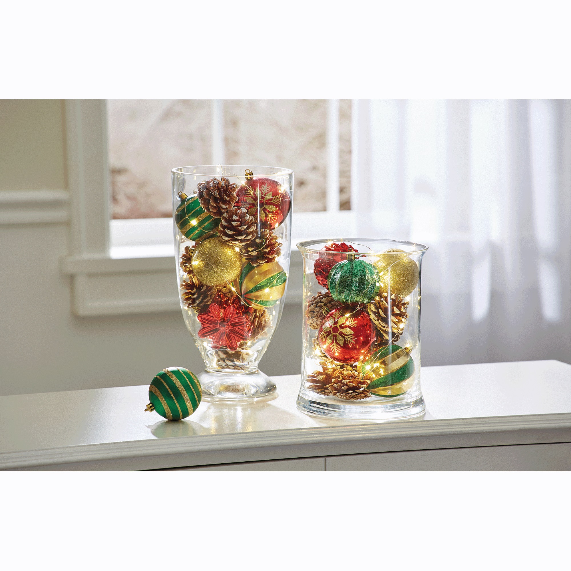 27-Piece Set of Christmas Ornaments