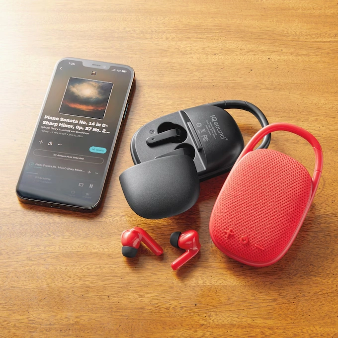 IQ Sound Bluetooth Speaker with Earbuds