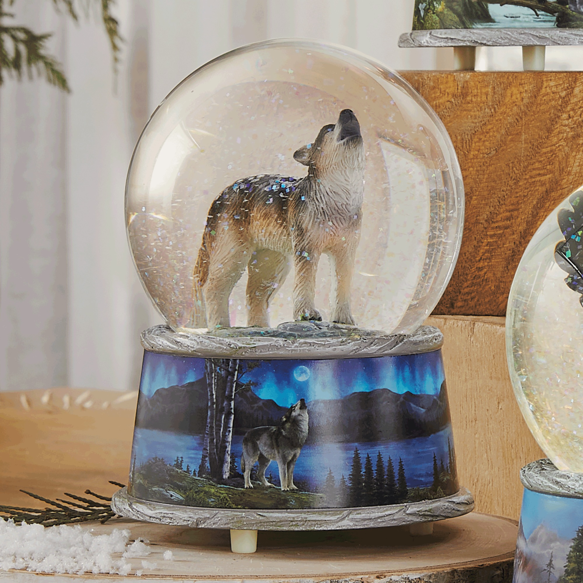 Lit Wildlife Waterglobe 5 Lit Wildlife Waterglobe