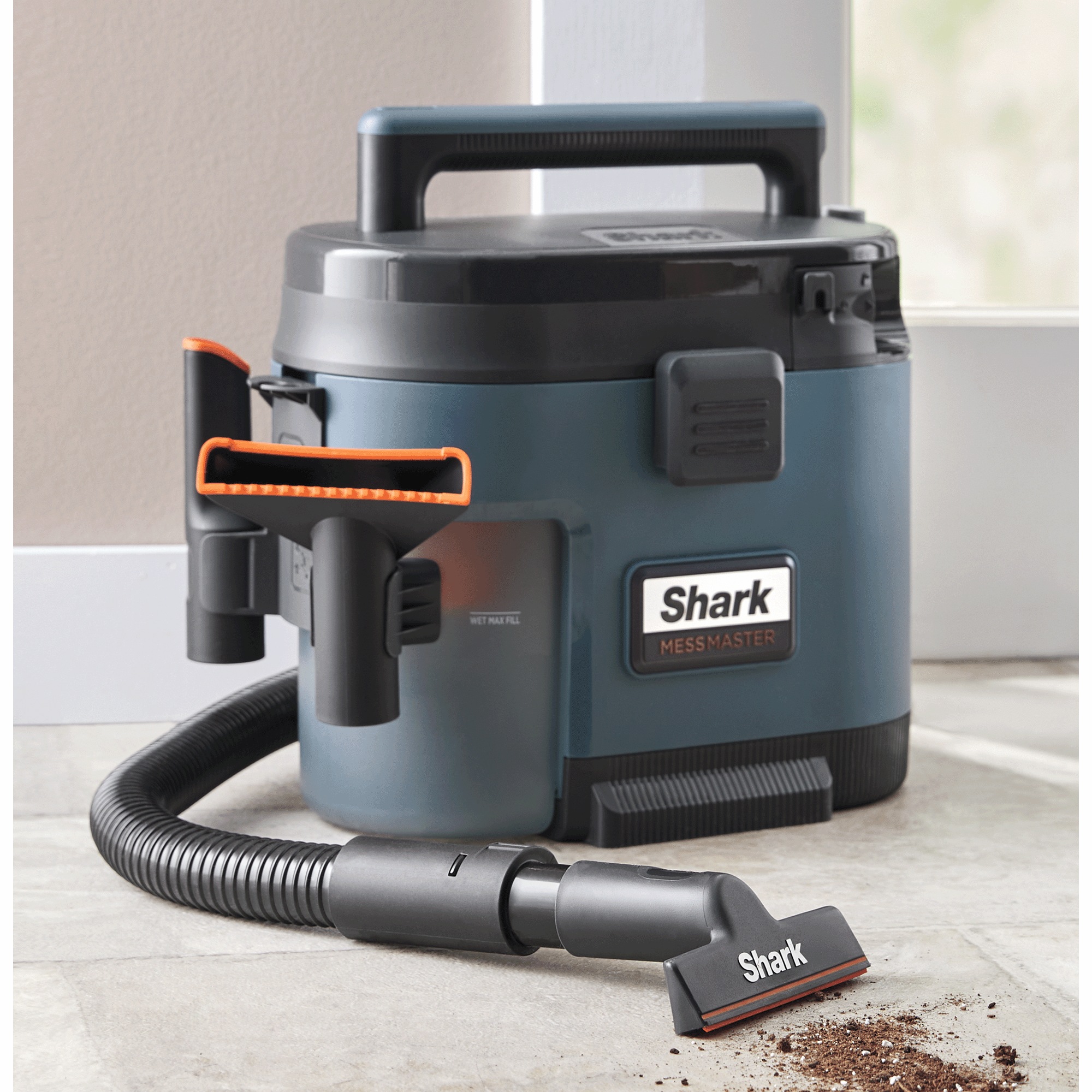 Shark Messmaster Portable Wet/Dry Vac, Small Shop Vac, 1-Gallon Capacity, Perfect for Cars and Pets