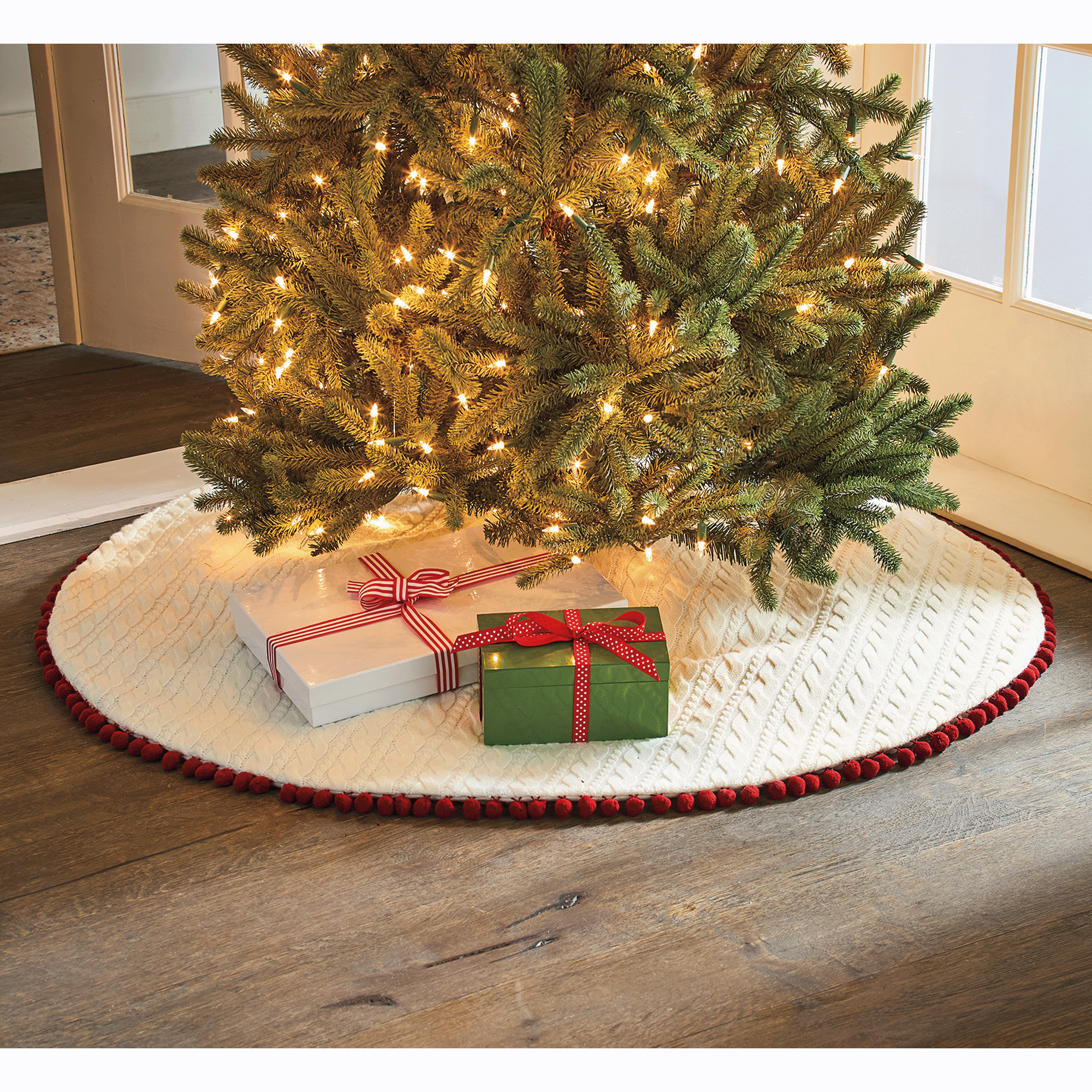 Knit Tree Skirt