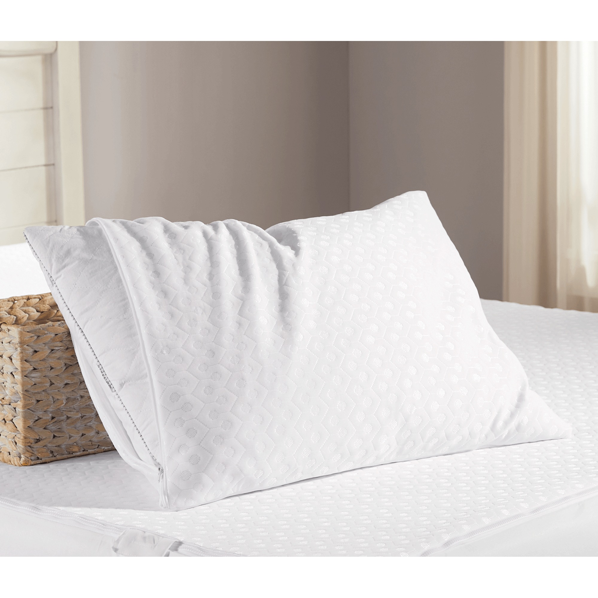 Allerease Platinum Mattress Protector and Zipped Pillow Protector