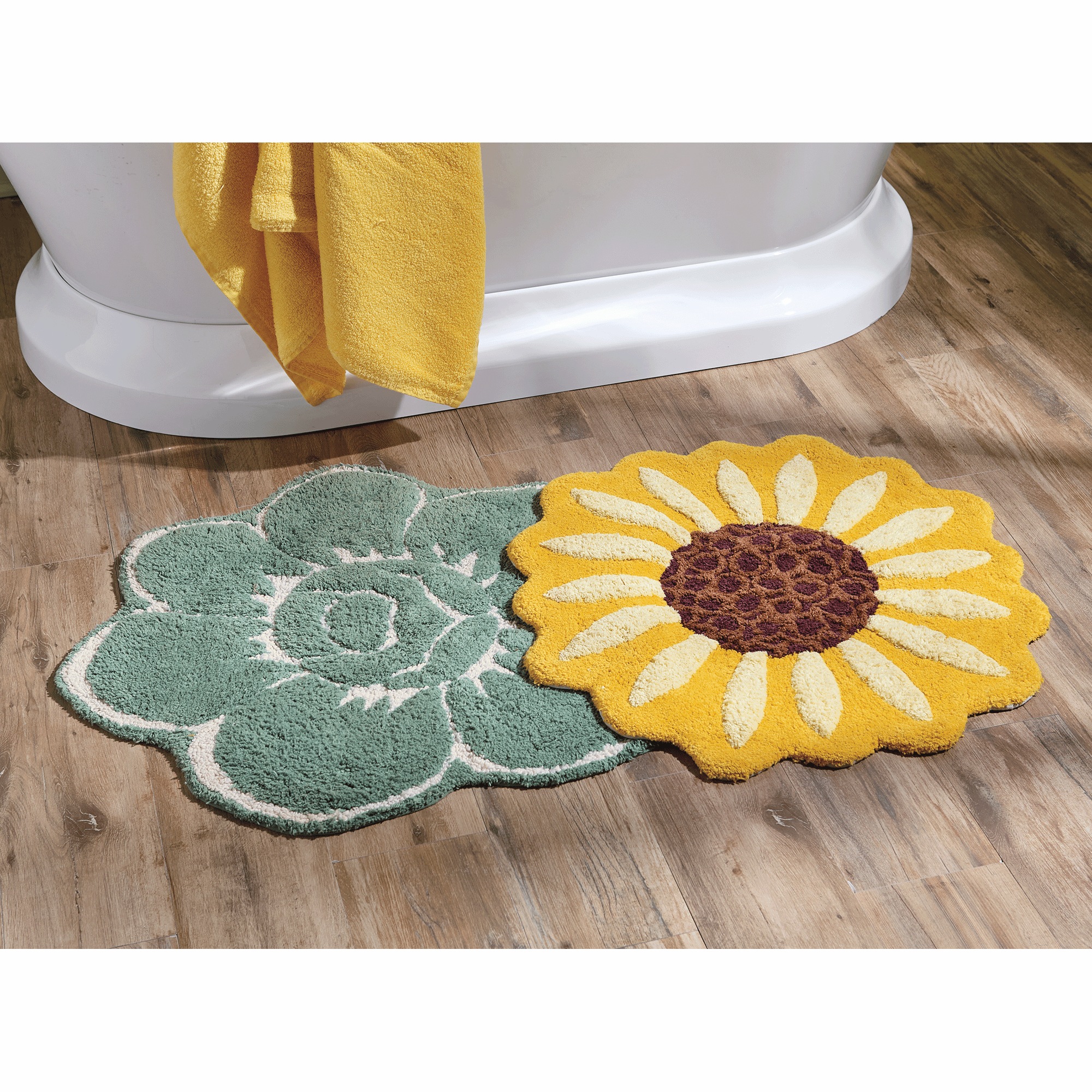 Flower-Shaped Bath Mat