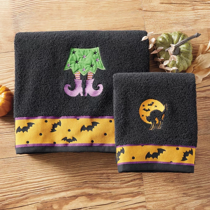 Holiday 2-Piece Bath Towel Set