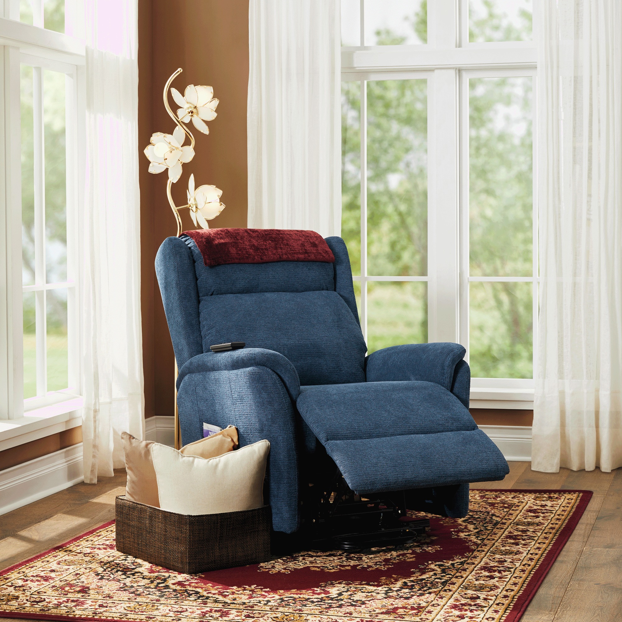 Wingback Lift Recliner