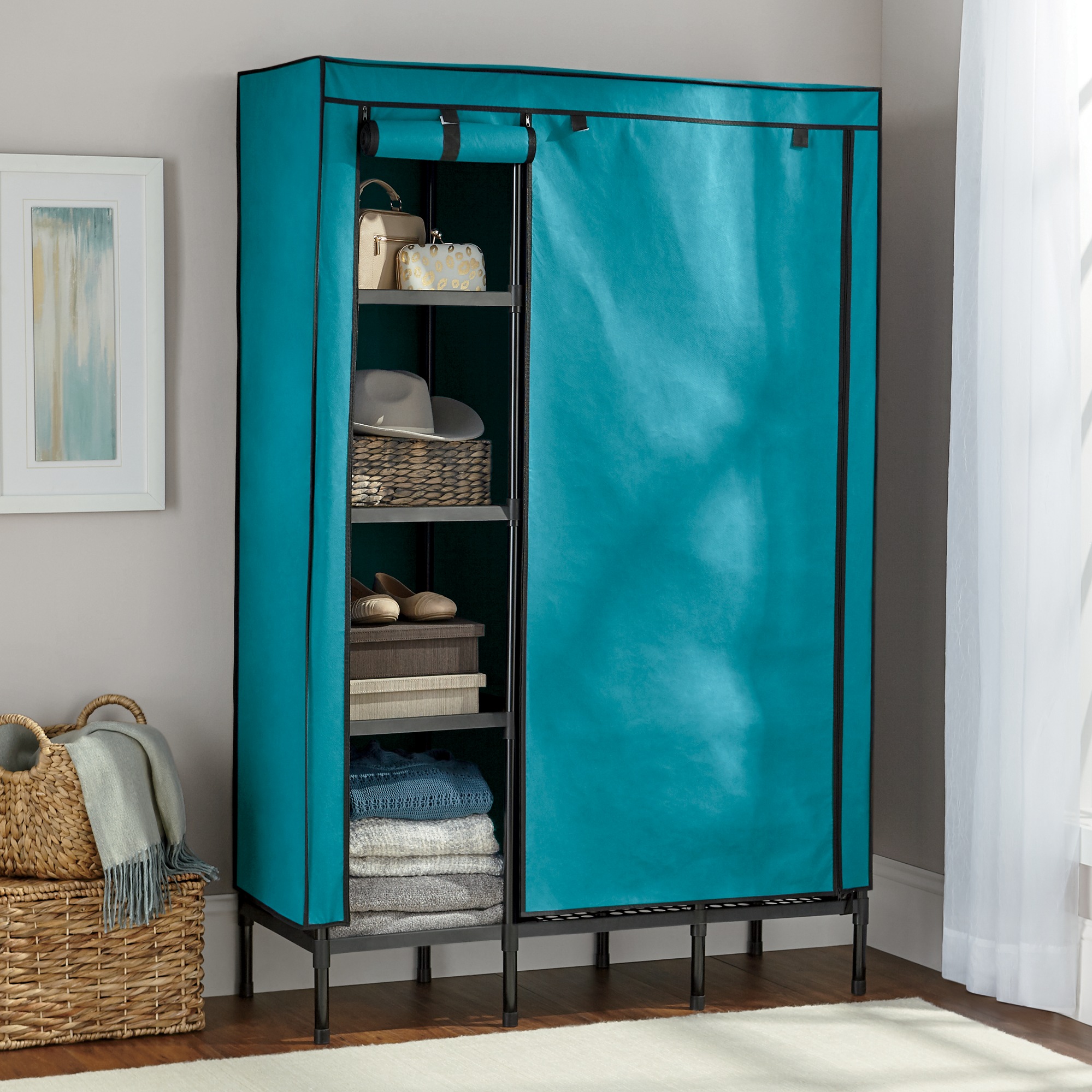 Wardrobe Closet