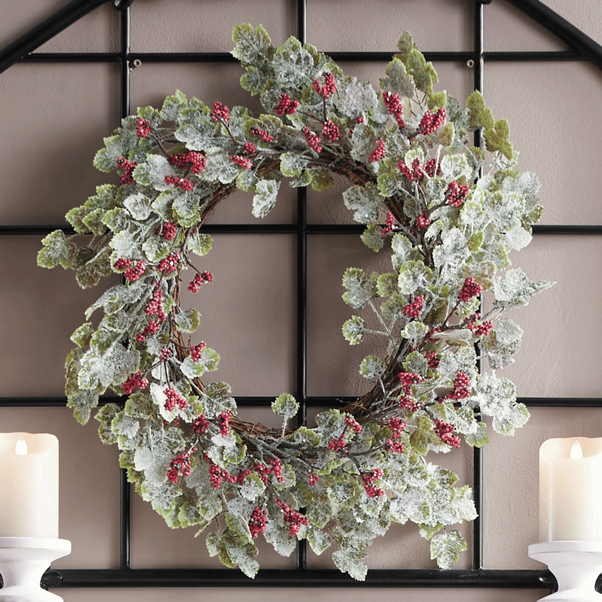 Frosted Mini Grape Leaf Wreath