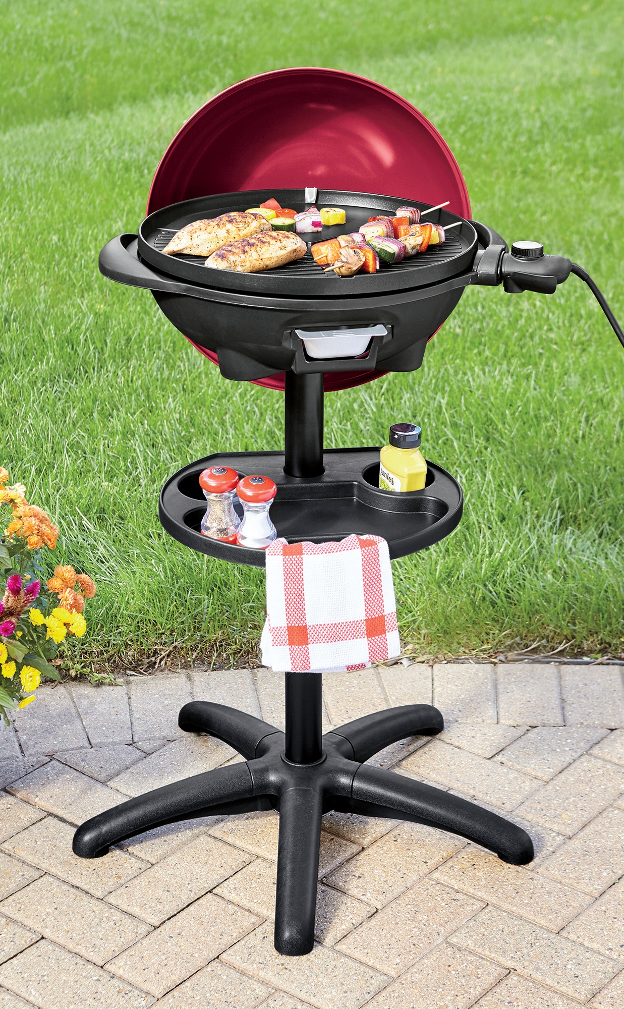 Chef Tested Indoor/Outdoor Electric Grill by Montgomery Ward 4 Chef Tested Indoor/Outdoor Electric Grill by Montgomery Ward