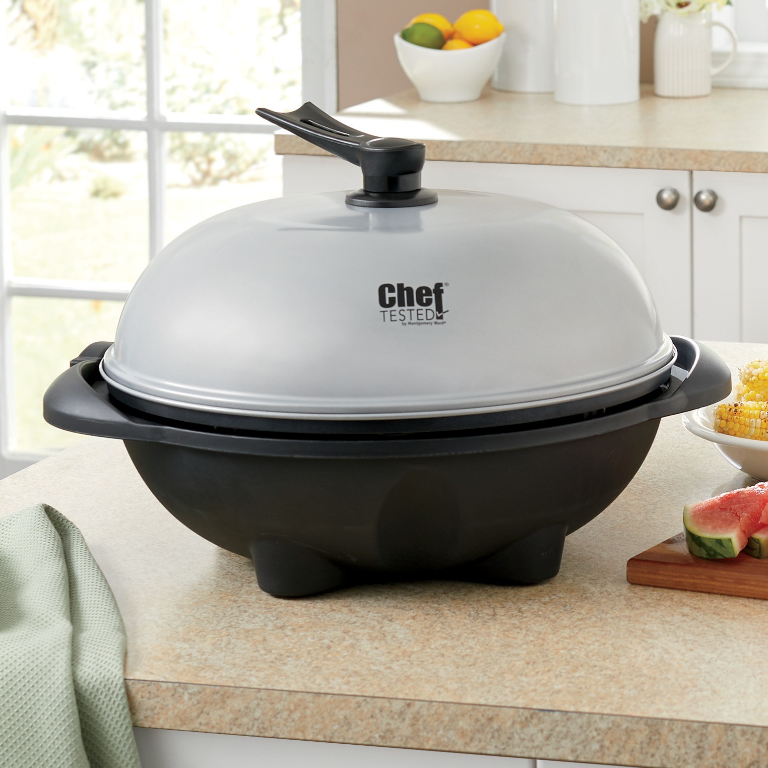 Chef Tested Indoor/Outdoor Electric Grill by Montgomery Ward 5 Chef Tested Indoor/Outdoor Electric Grill by Montgomery Ward