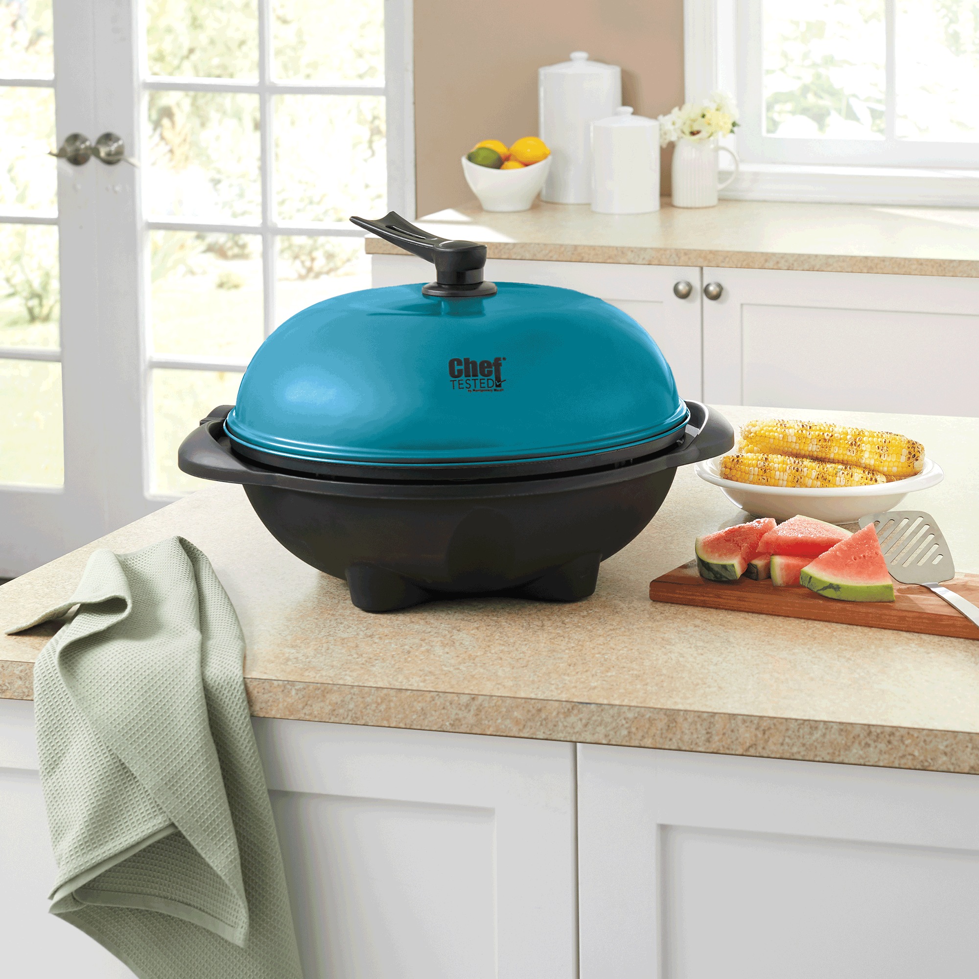 Chef Tested Indoor/Outdoor Electric Grill by Montgomery Ward 6 Chef Tested Indoor/Outdoor Electric Grill by Montgomery Ward