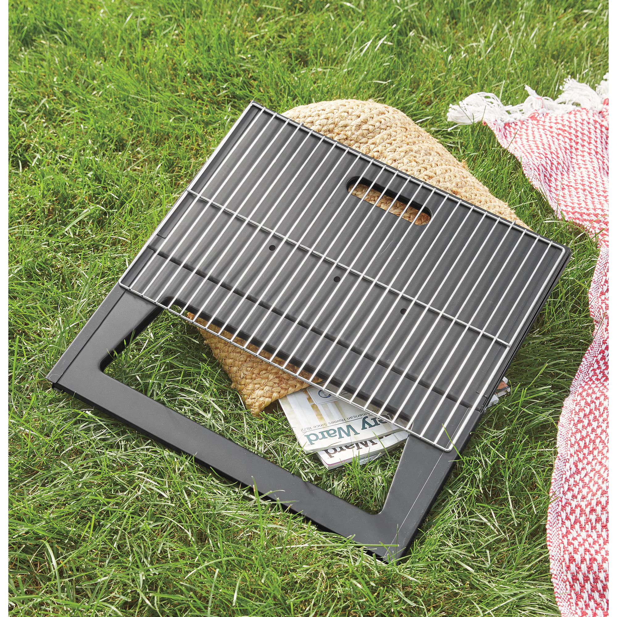 Fire Sense Portable Foldaway Charcoal Grill