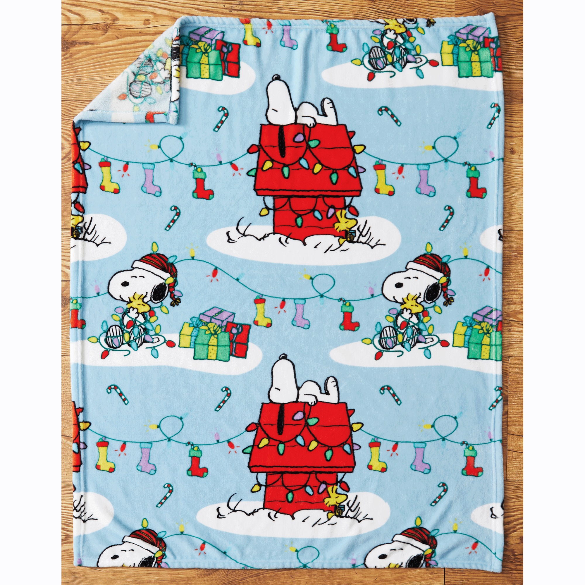 Snoopy Throw