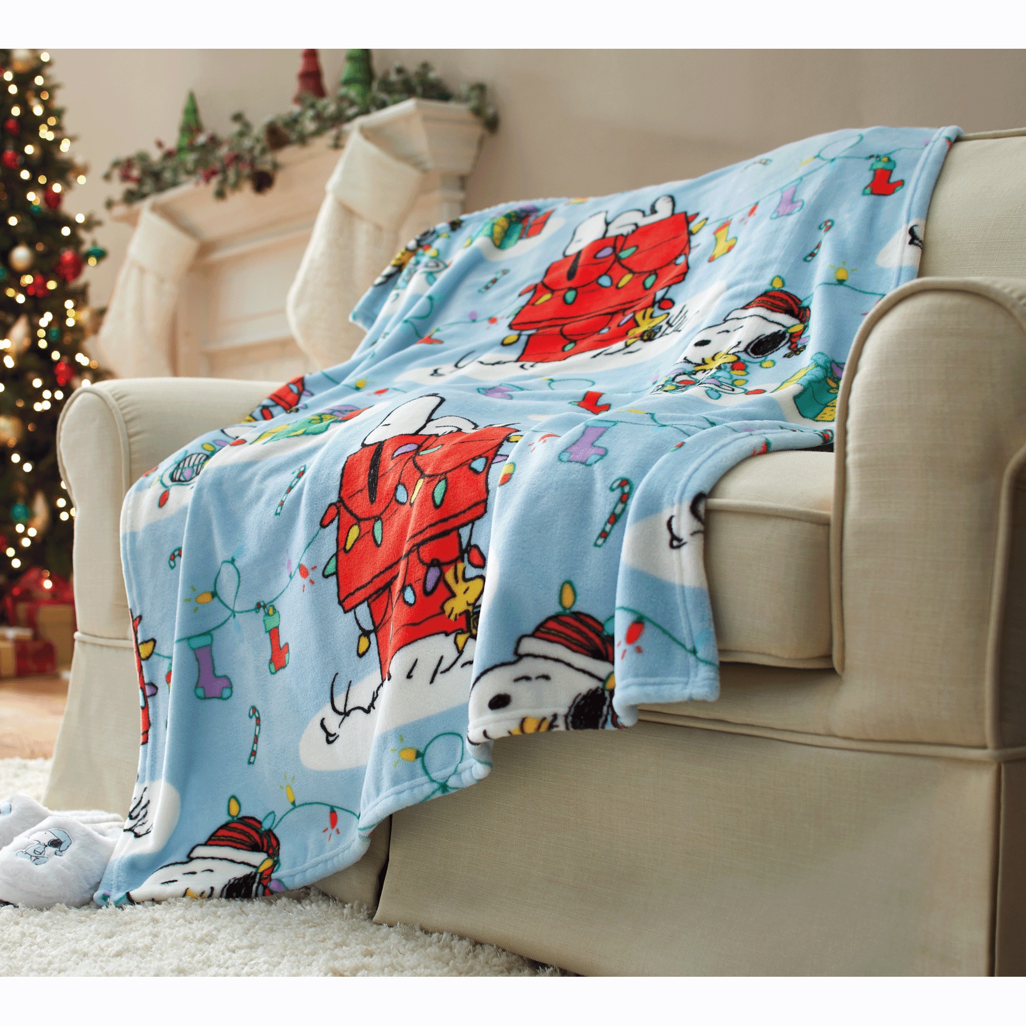 Snoopy Throw