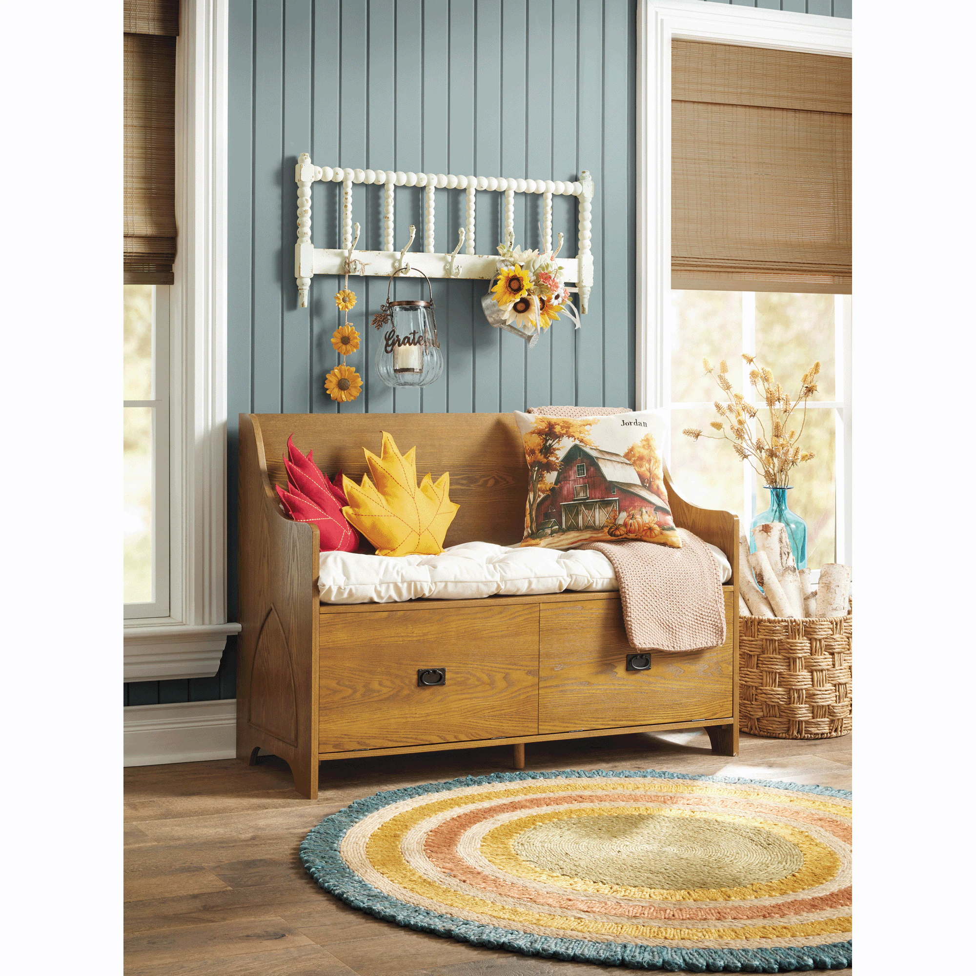 Spindle Rack with Hooks 2 Spindle Rack with Hooks