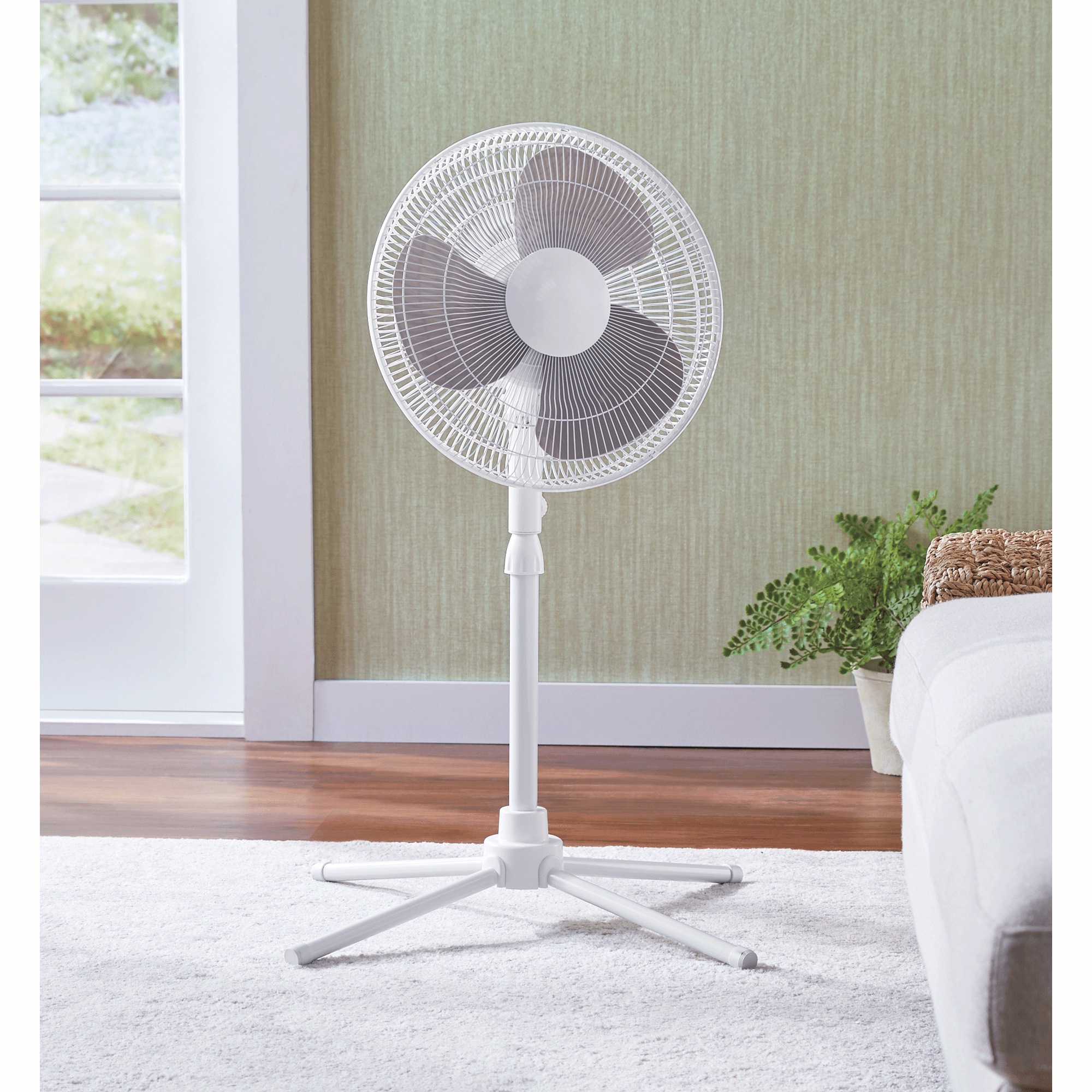 LifeSmart 16" Pedestal Fan