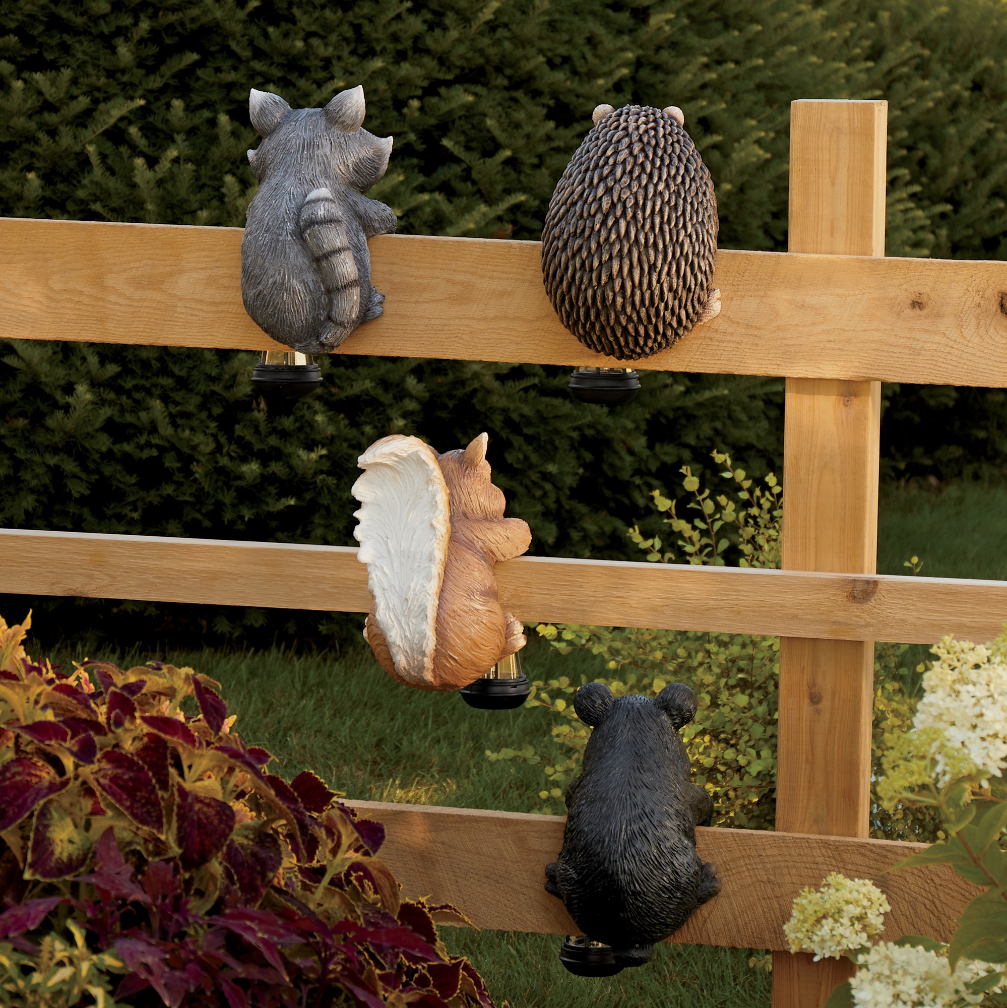 Solar Woodland Critter Fence Sitter