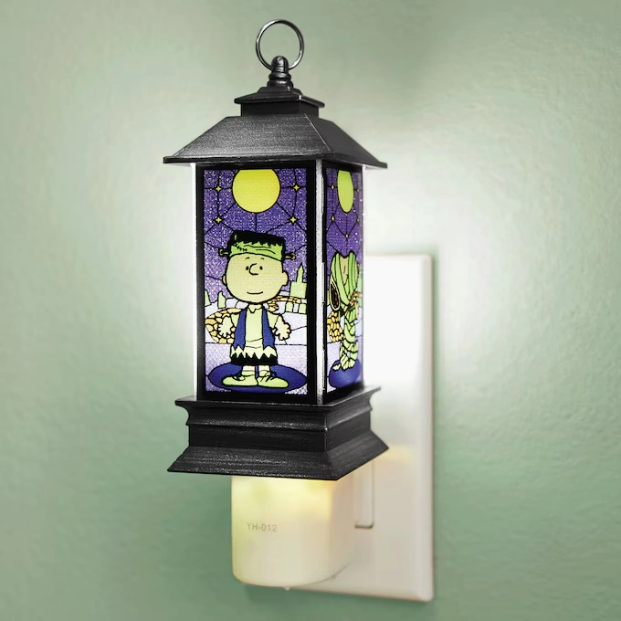 Peanuts Lantern Nightlight 1 Peanuts Lantern Nightlight