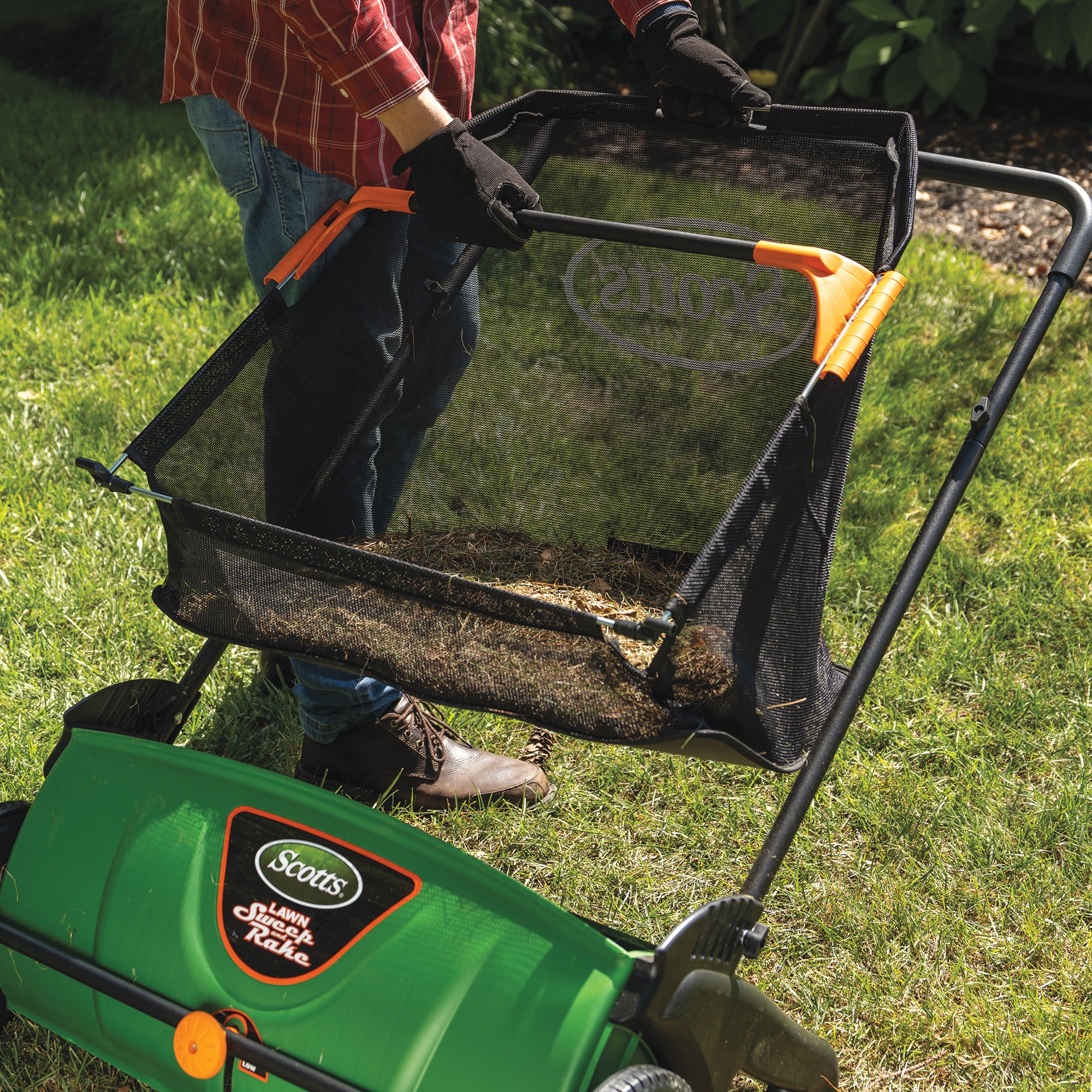Scotts 26-Inch Push Lawn Sweeper