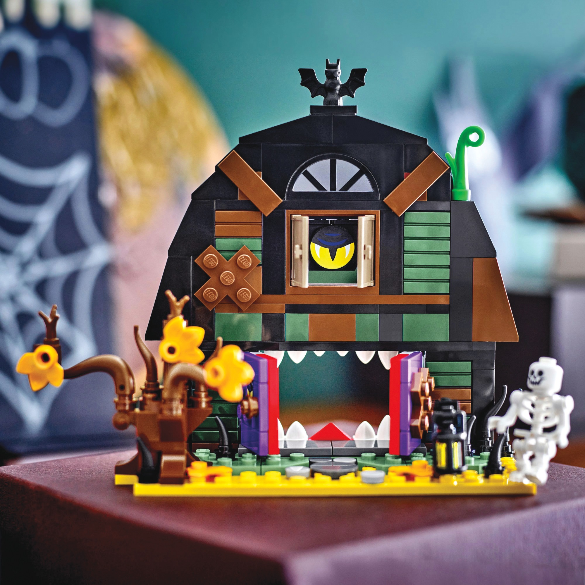 LEGO Halloween Barn 7 LEGO Halloween Barn
