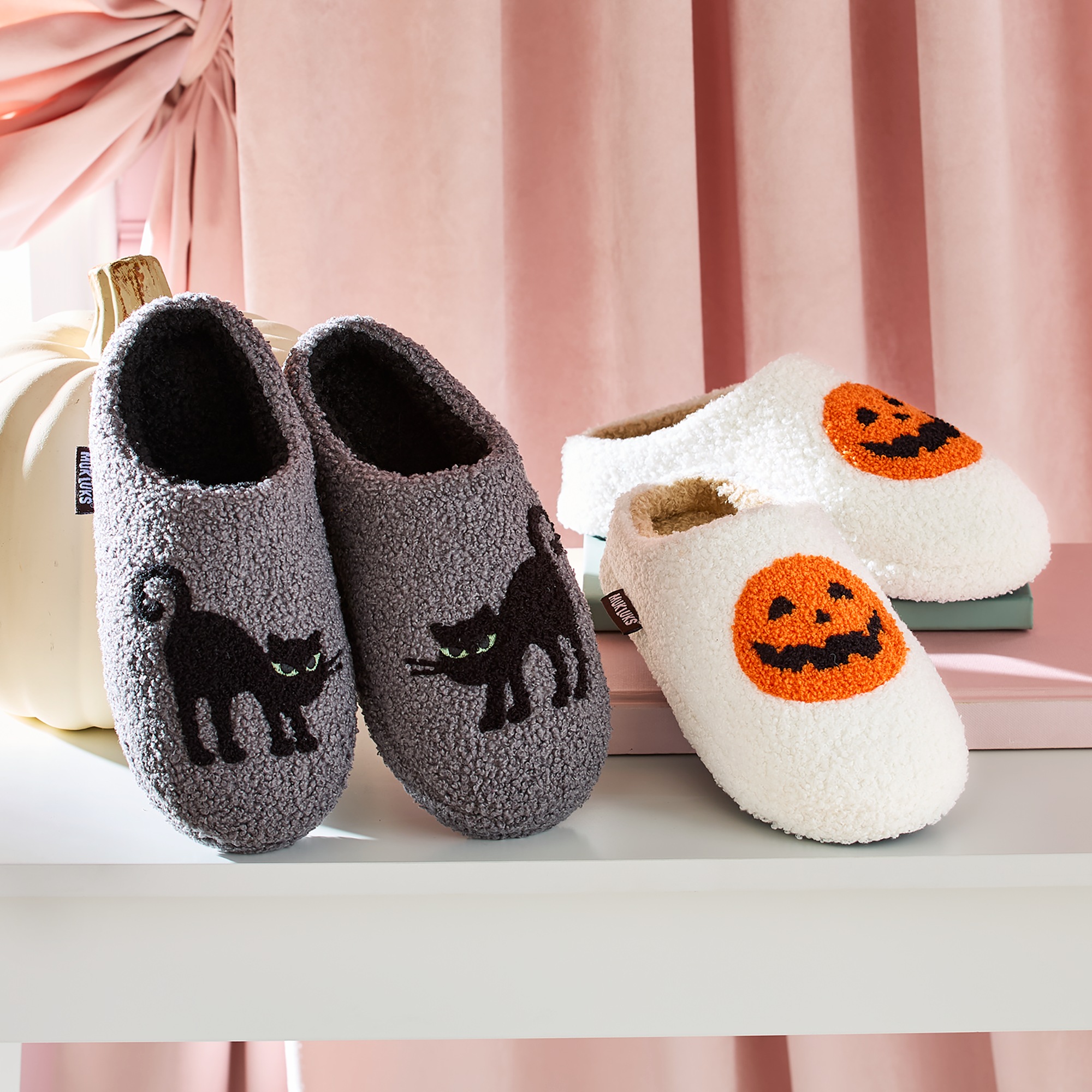 MUK LUKS Women's Halloween Slipper 1 MUK LUKS Women's Halloween Slipper