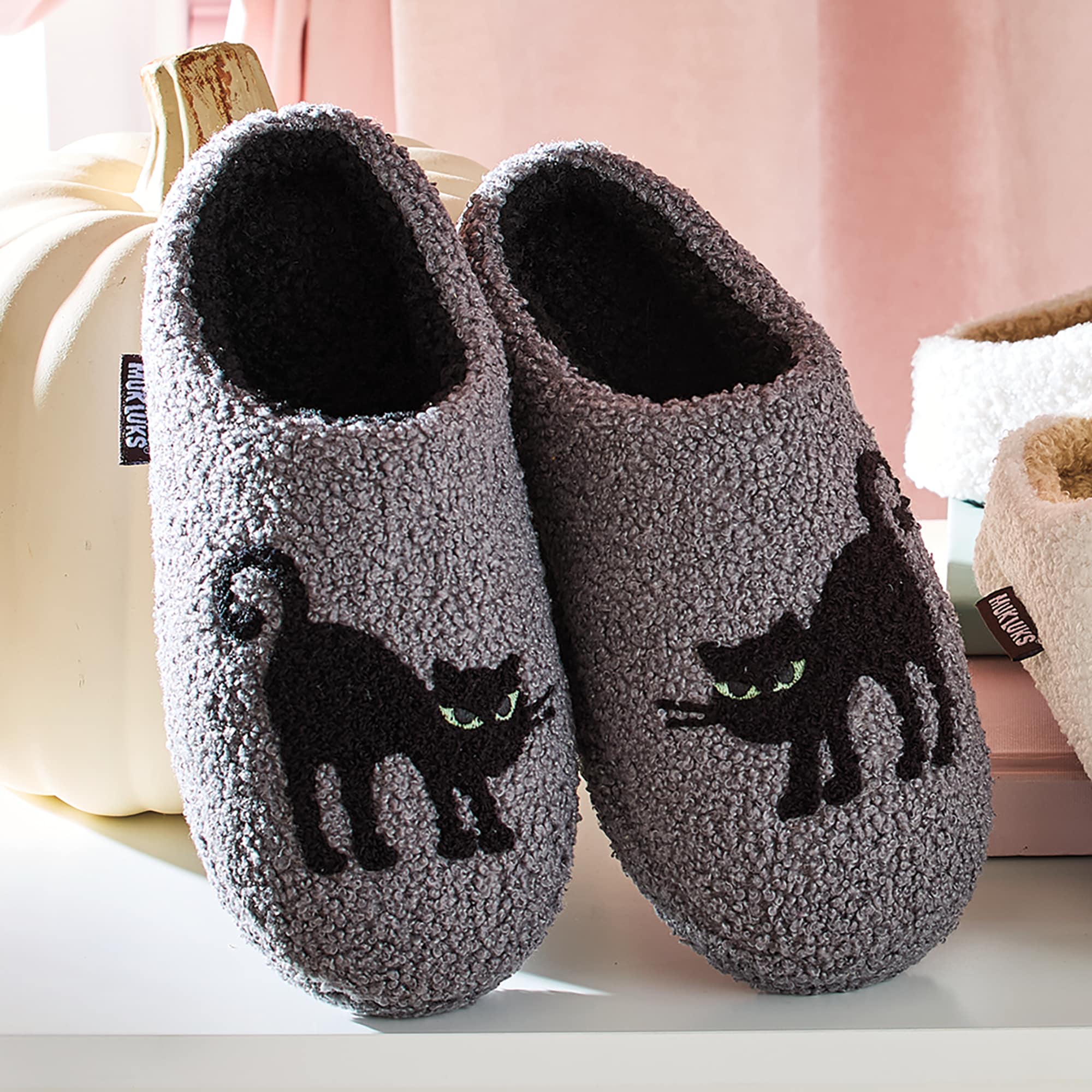 MUK LUKS Women's Halloween Slipper 2 MUK LUKS Women's Halloween Slipper