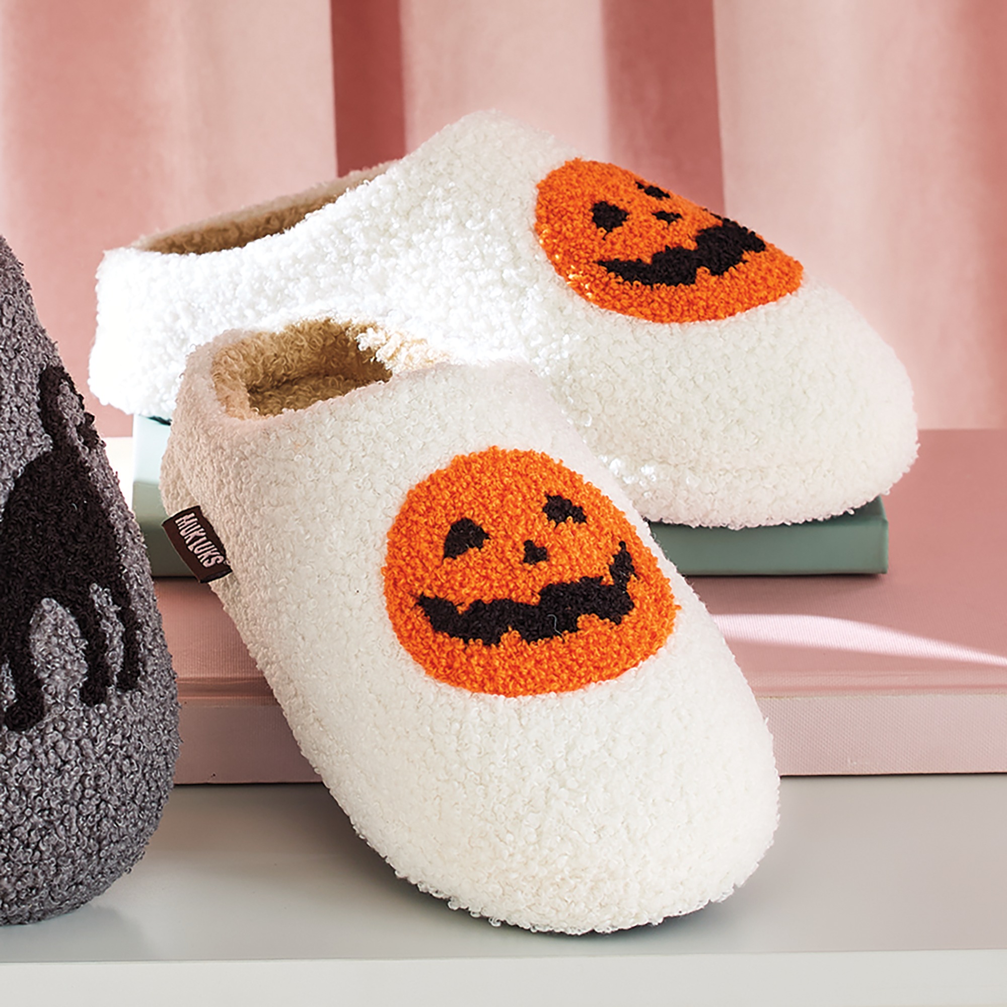 MUK LUKS Women's Halloween Slipper 3 MUK LUKS Women's Halloween Slipper