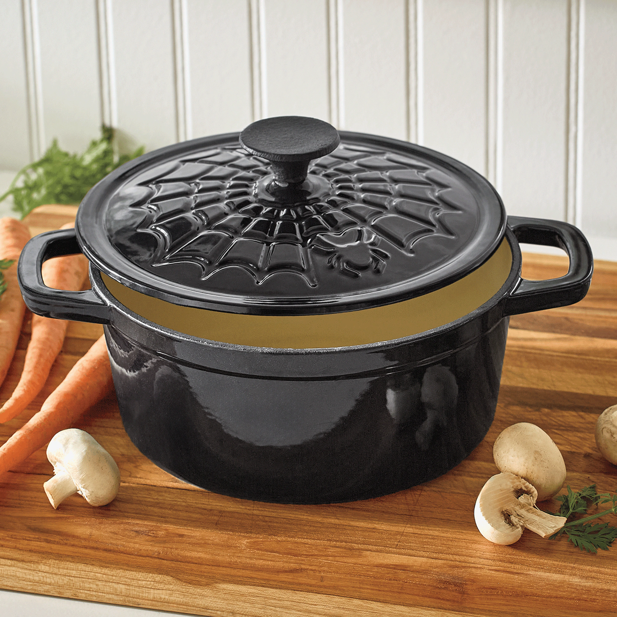 3-Quart Seasonal Enameled Cast Iron Dutch Oven
