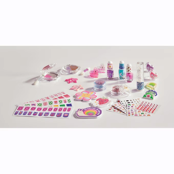 Make It Real Cosmetic Mega Set