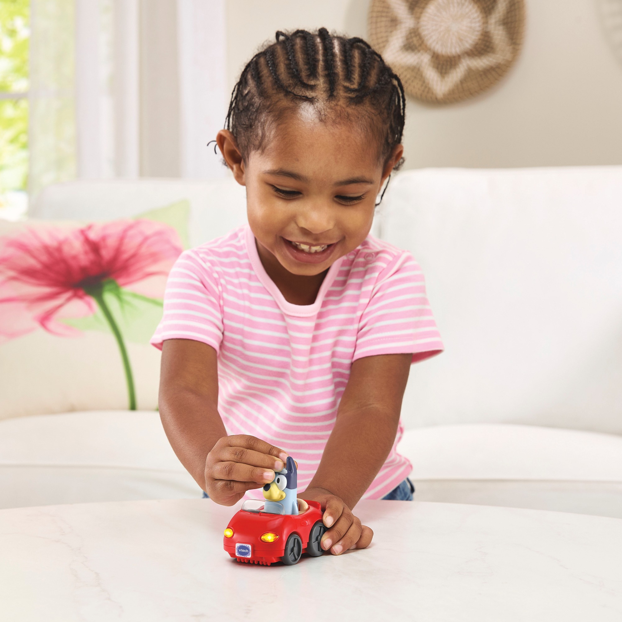 VTech Go! Go! Smart Wheels Bluey Escape Convertible 4 VTech Go! Go! Smart Wheels Bluey Escape Convertible