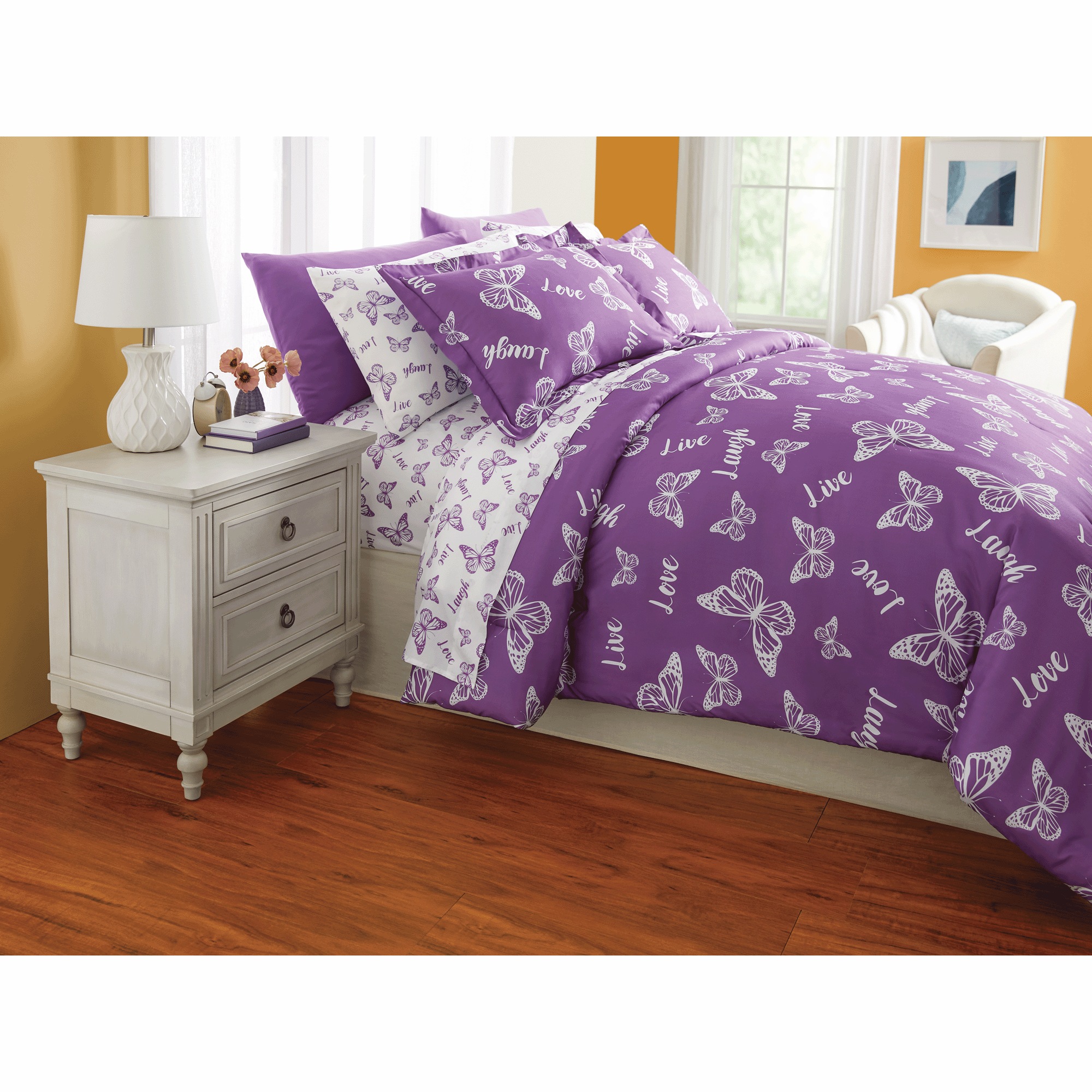 Butterfly Sentiments Down-Alternative Comforter