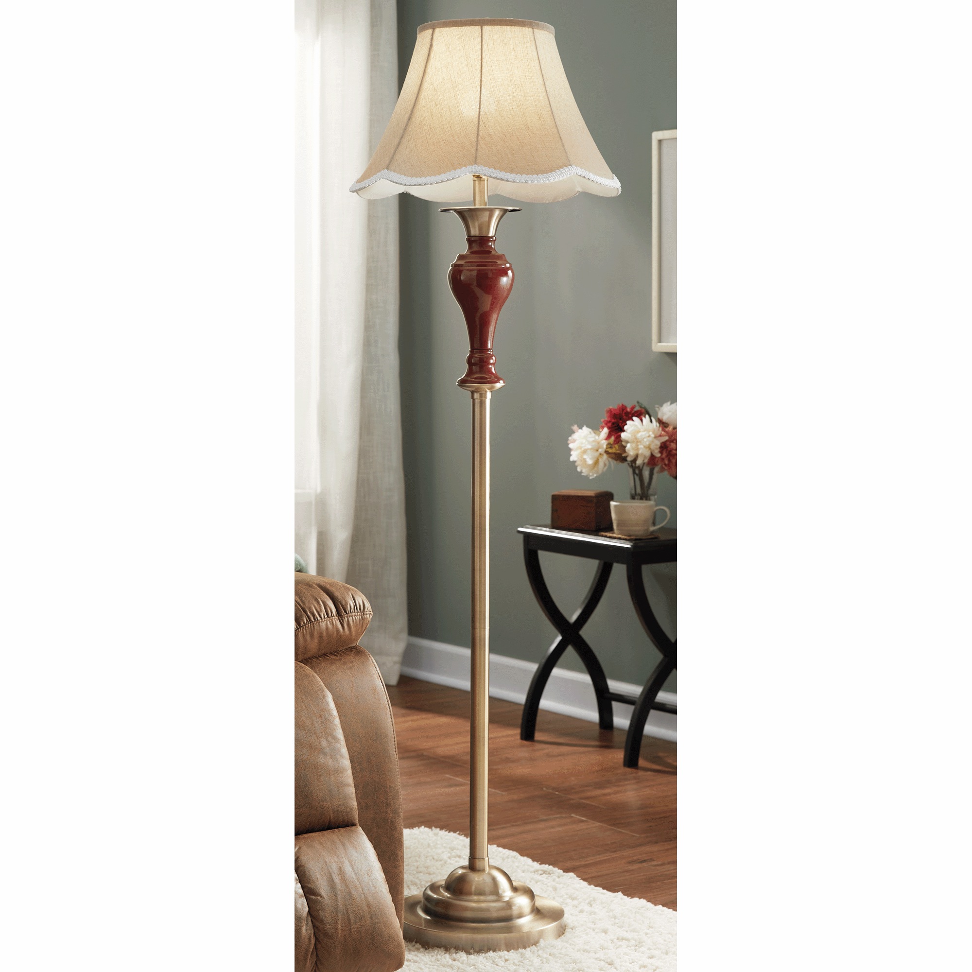 Scalloped Touch Floor Lamp