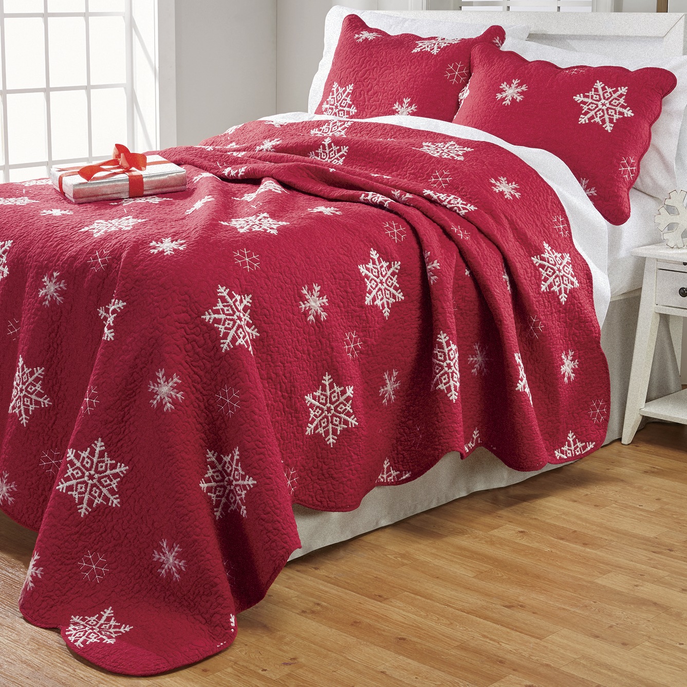 Embroidered Snowflake Quilt and Sham