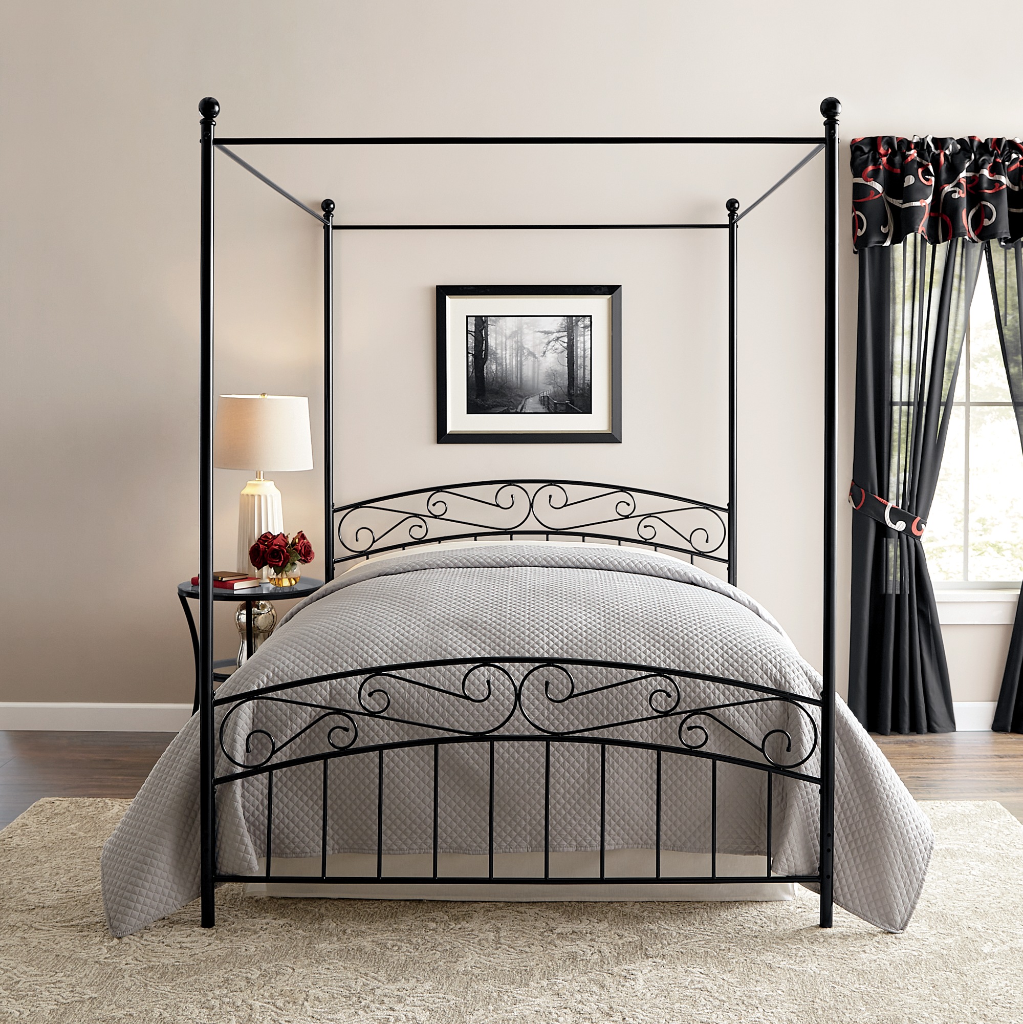 Leanne Canopy Bed