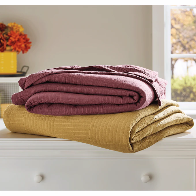 Daphne Basketweave Textured Blanket